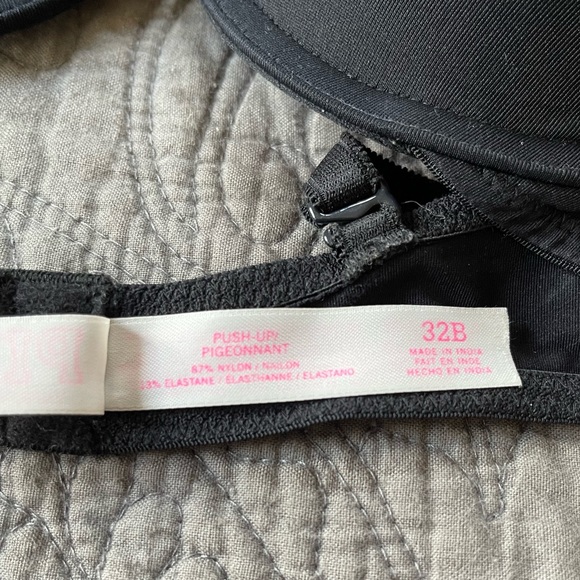 Victoria’s Secret PINK Wear Everywhere Push Up bras - Picture 5 of 9